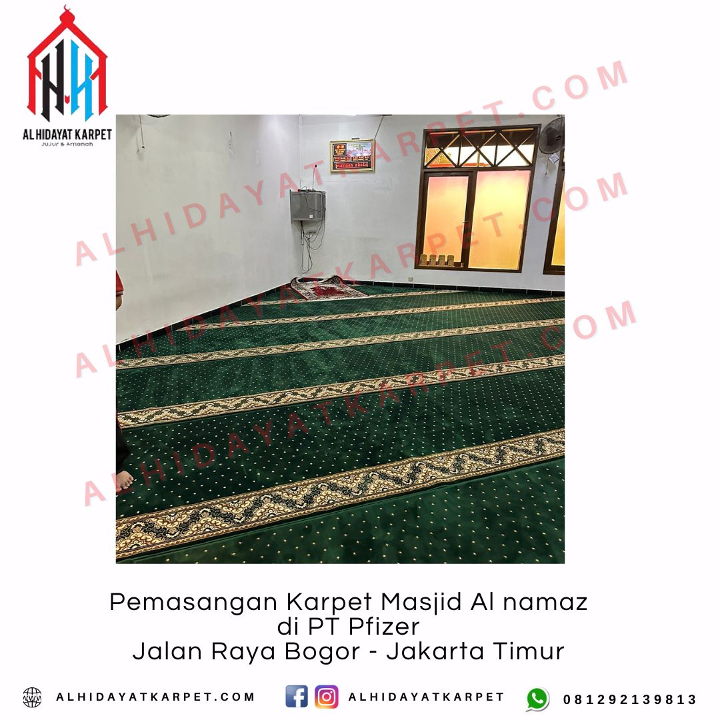 Pemasangan Karpet Masjid Al namaz di PT Pfizer Jalan Raya Bogor - Jakarta Timur